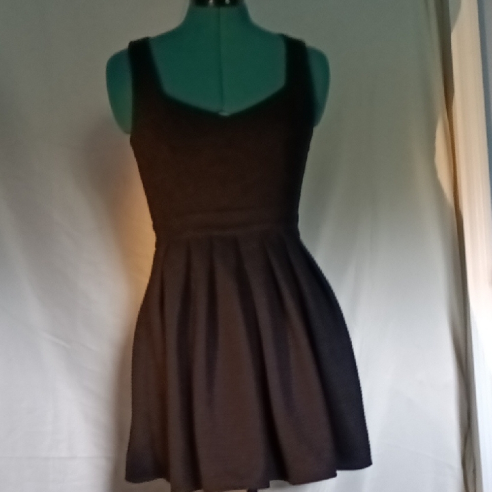 L'ATISTE Black Sleeveless Mini Dress